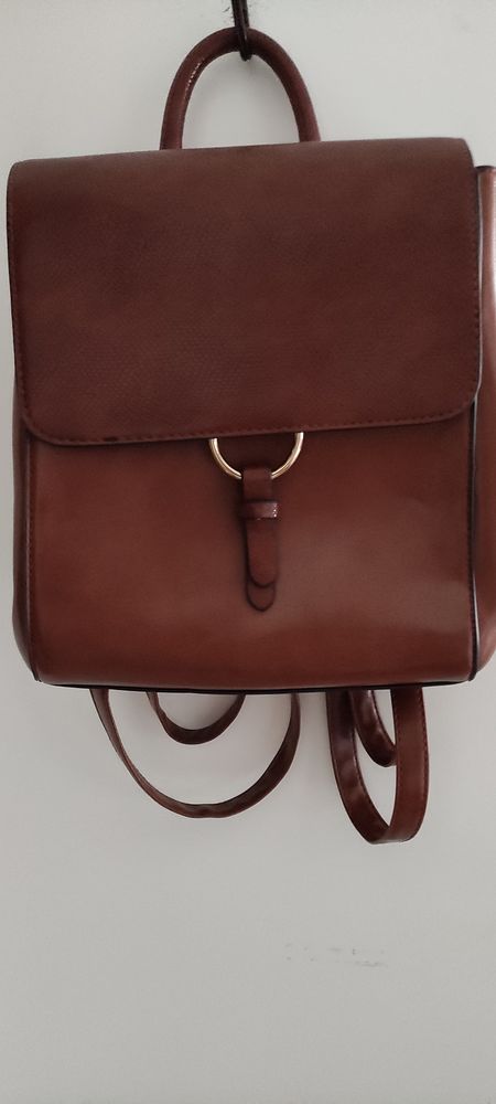 Sac � dos cuir 40 Saint-Rapha�l (83)