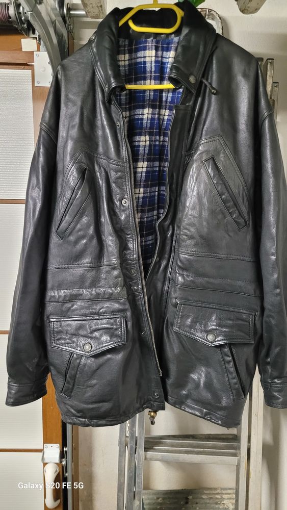 3/4 cuir
70 La Machine (58)