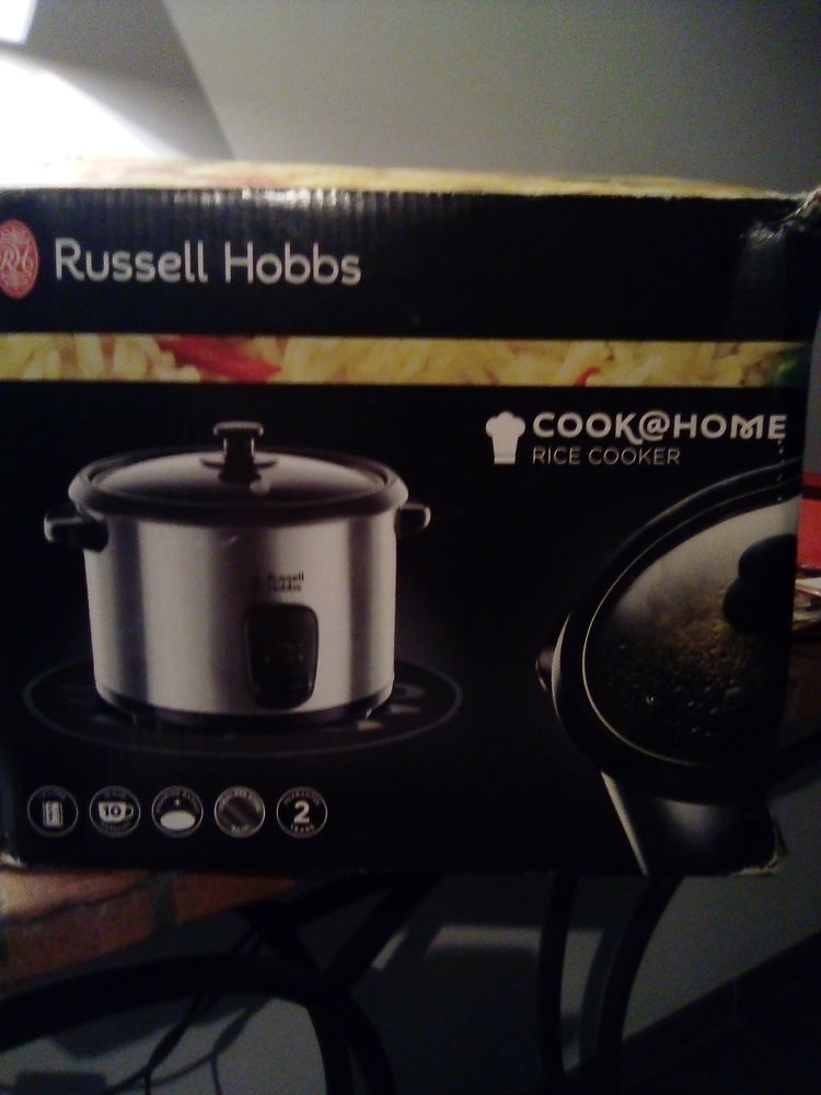 CUISEUR A RIZ  RUSSEL HOBBS  15 Montpellier (34)