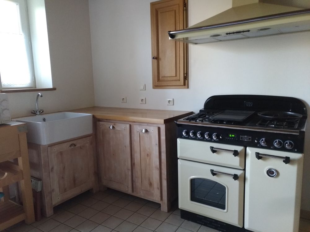 cuisine am�nag�e en orme massif 6500 La Fert�-Bernard (72)