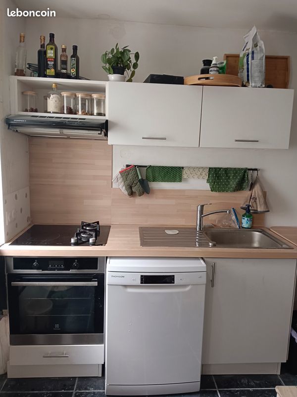 Cuisine am�nag�e 1250 Brest (29)