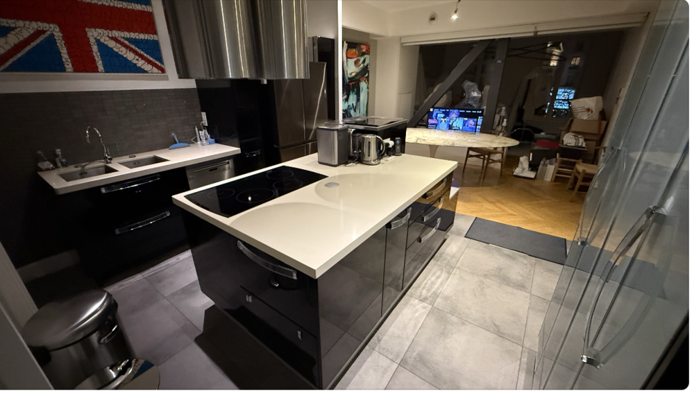 Cuisine avec �lot central et plan de travail en granit 0 Paris 1 (75)