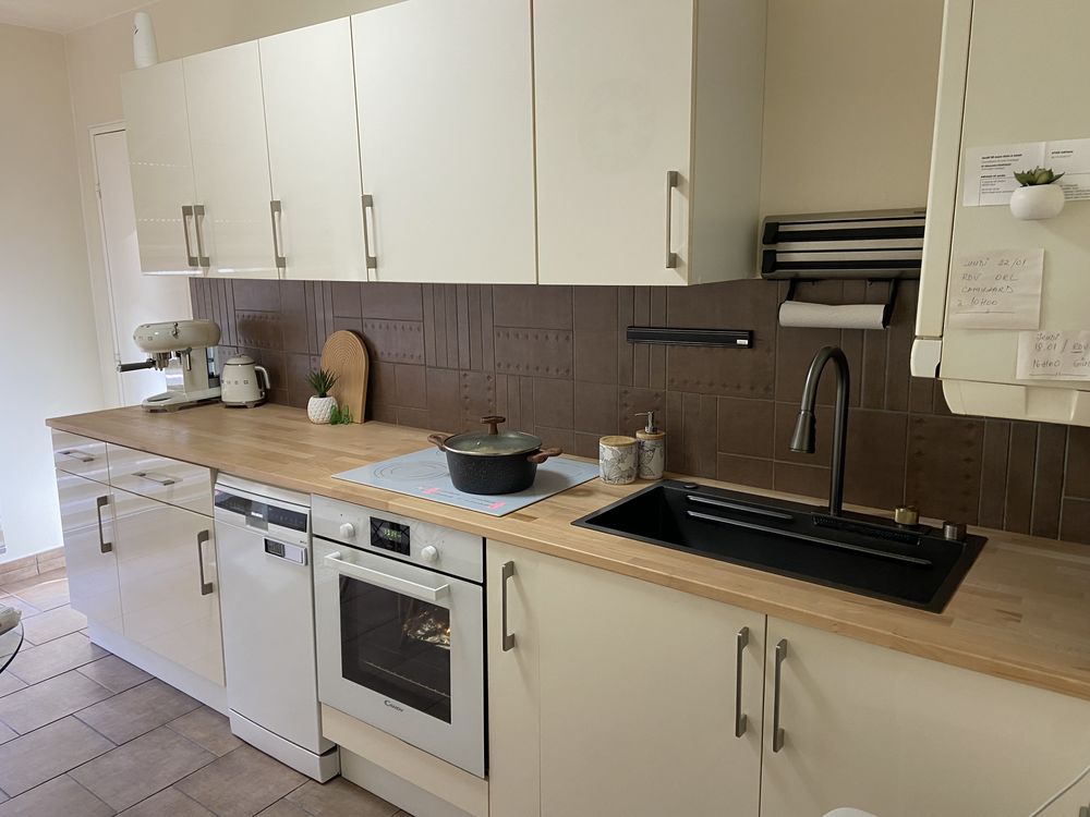 Cuisine beige tout �quip�e 800 Nice (06)