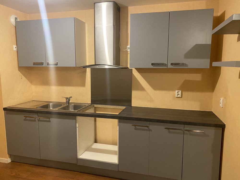 cuisine compl�te grise sans �lectrom�nager 350 Beaumont-sur-Oise (95)