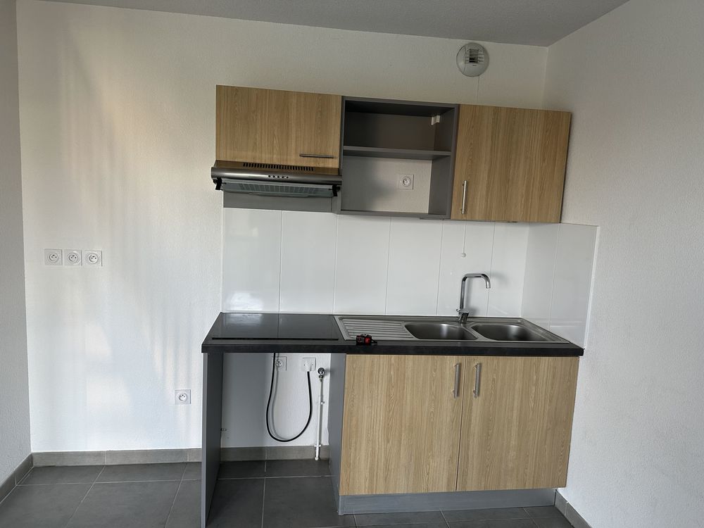 cuisine �quip�e appartement 250 Roques (31)