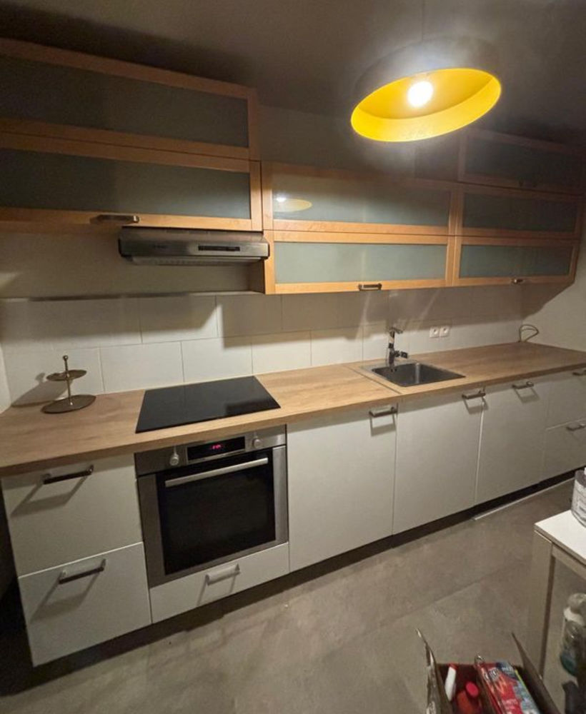 une cuisine �quip�e compl�te en excellent �tat, 1300 L'Ha�-les-Roses (94)