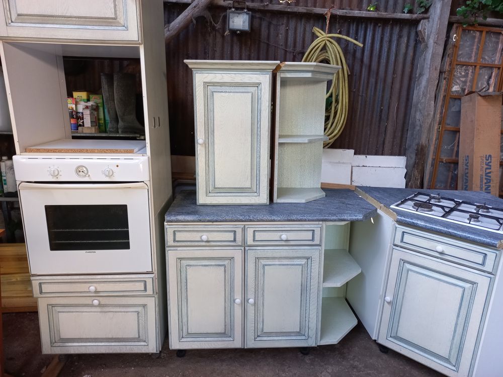 cuisine int�gr� avec �lectrom�nager 250 Boult-sur-Suippe (51)