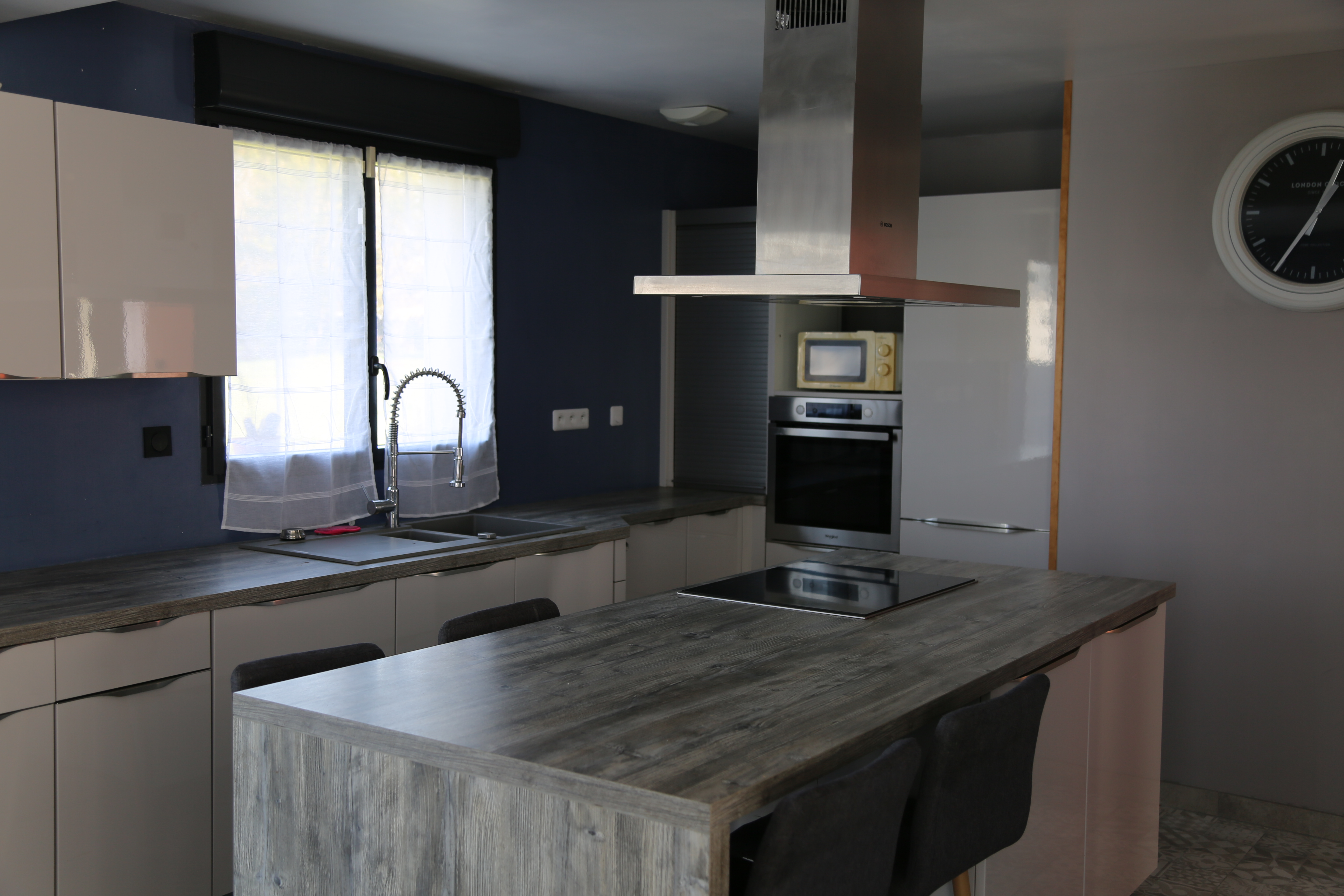 Cuisine int�gr�e moderne .Ann�e 2019 0 Pleurs (51)