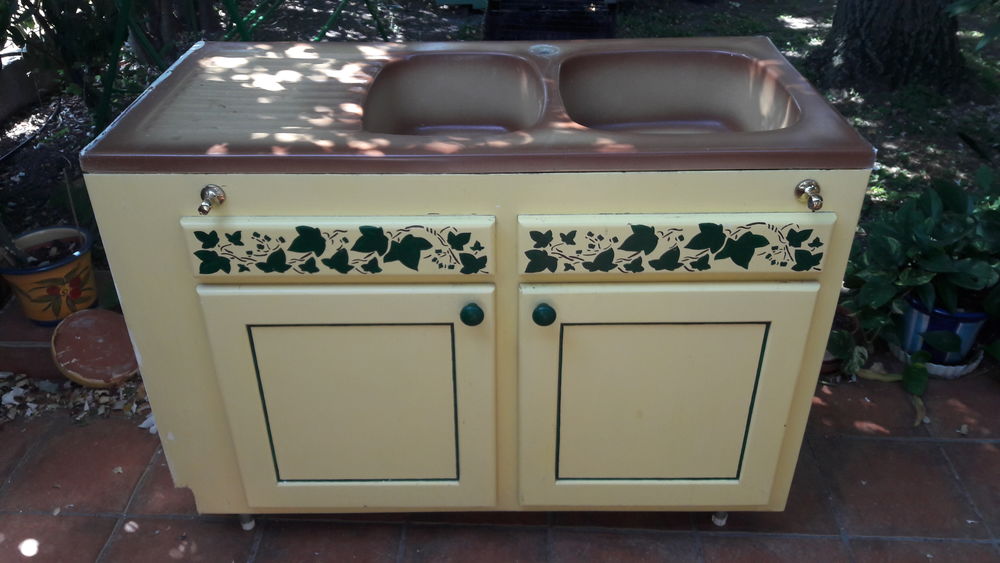 cuisine mobilier 550 Jonqui�res (84)