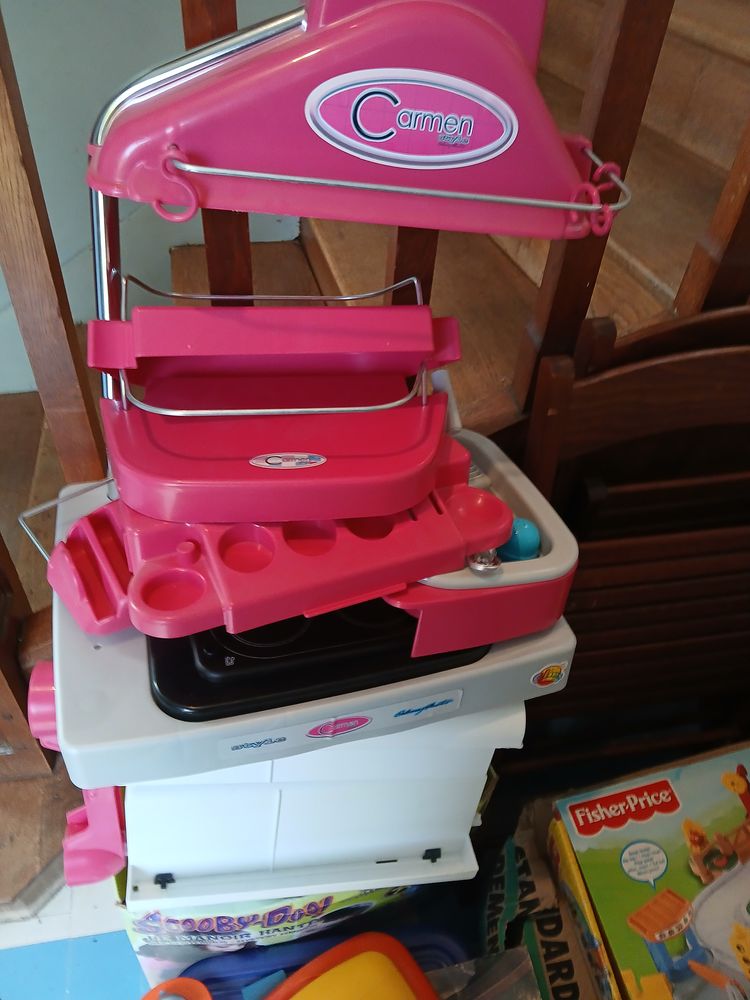 cuisine plastique rose 15 Faverolles-sur-Cher (41)