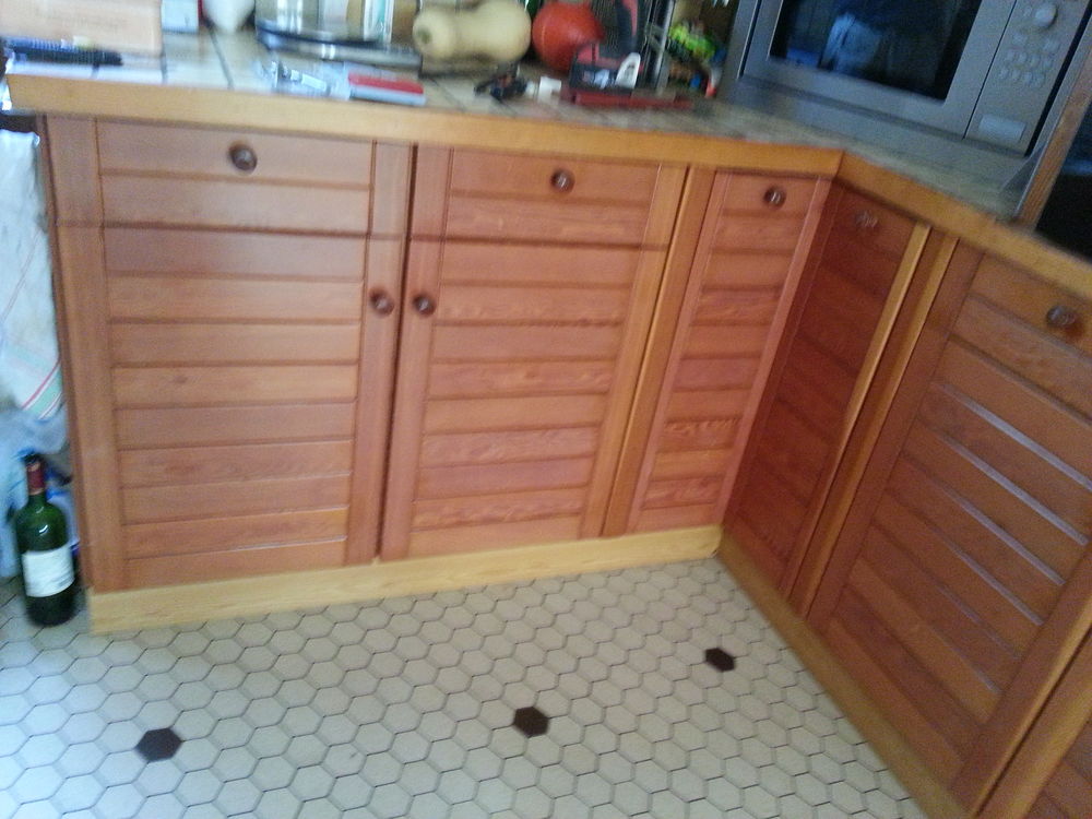 CUISINE EN PIN  EN TRES BON ETAT 50 Saint-Nazaire (44)