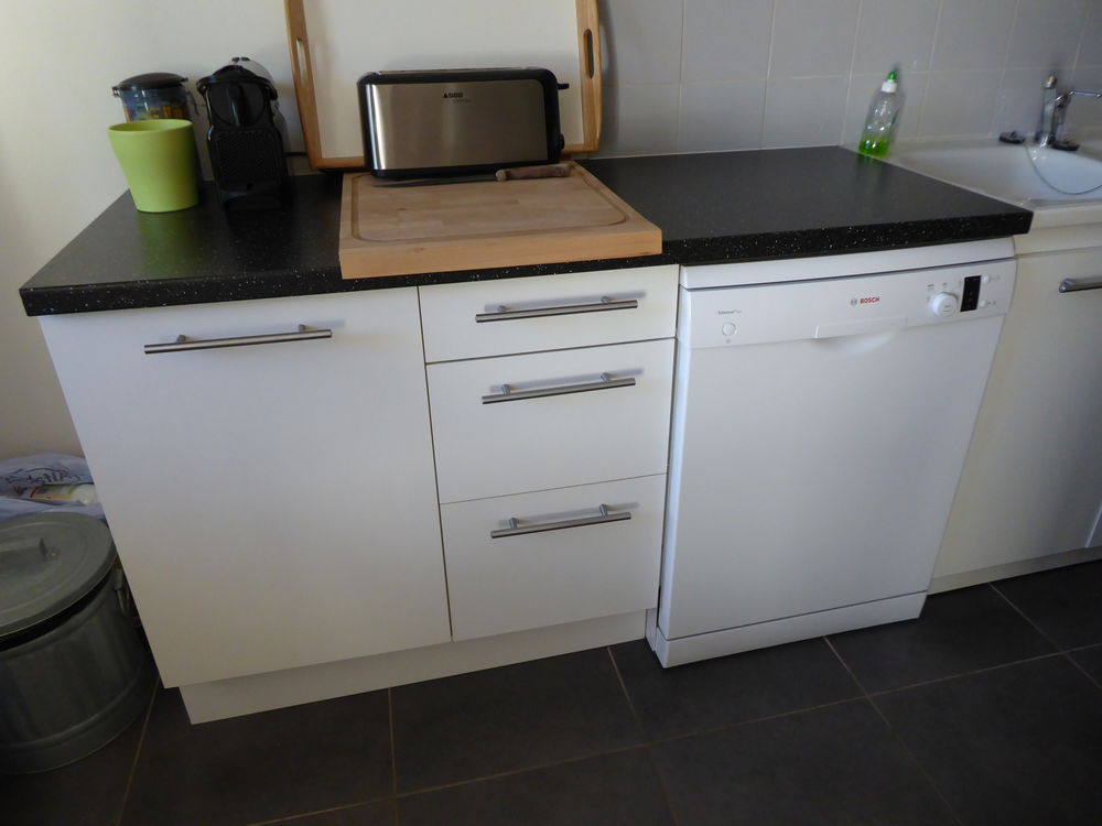 Cuisine 570 Montpellier (34)