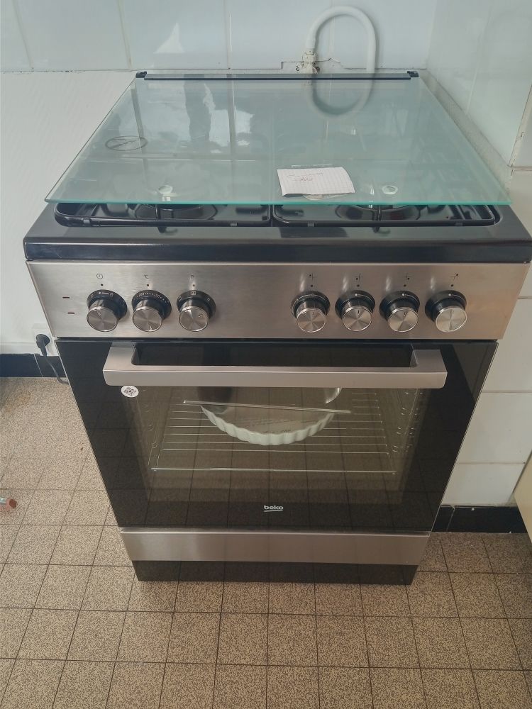 cuisini�re beko 433 Aix-les-Bains (73)
