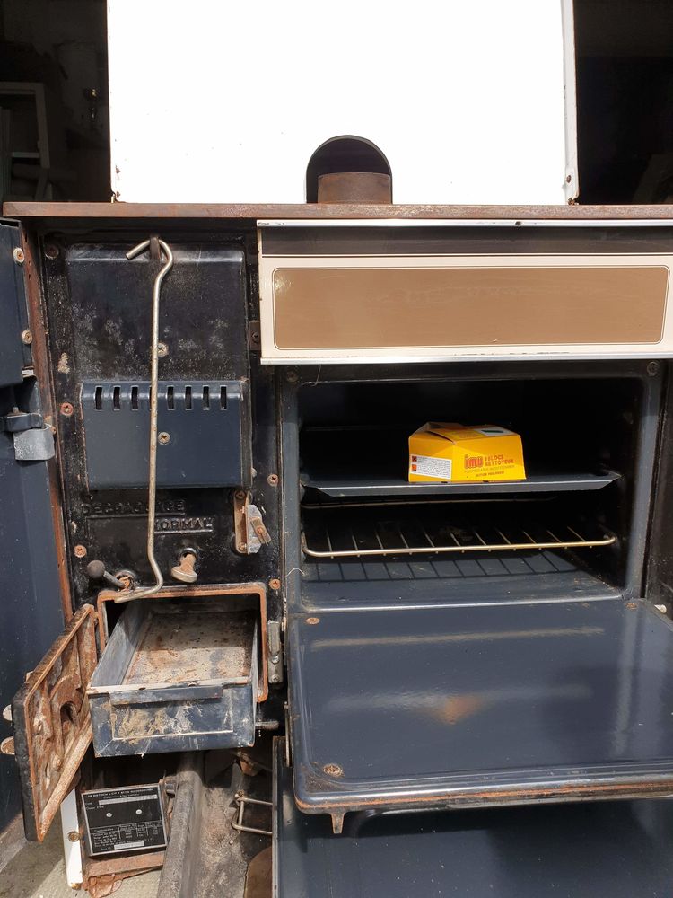 Cuisini�re  �  bois marque dietrich 0 Valence (26)