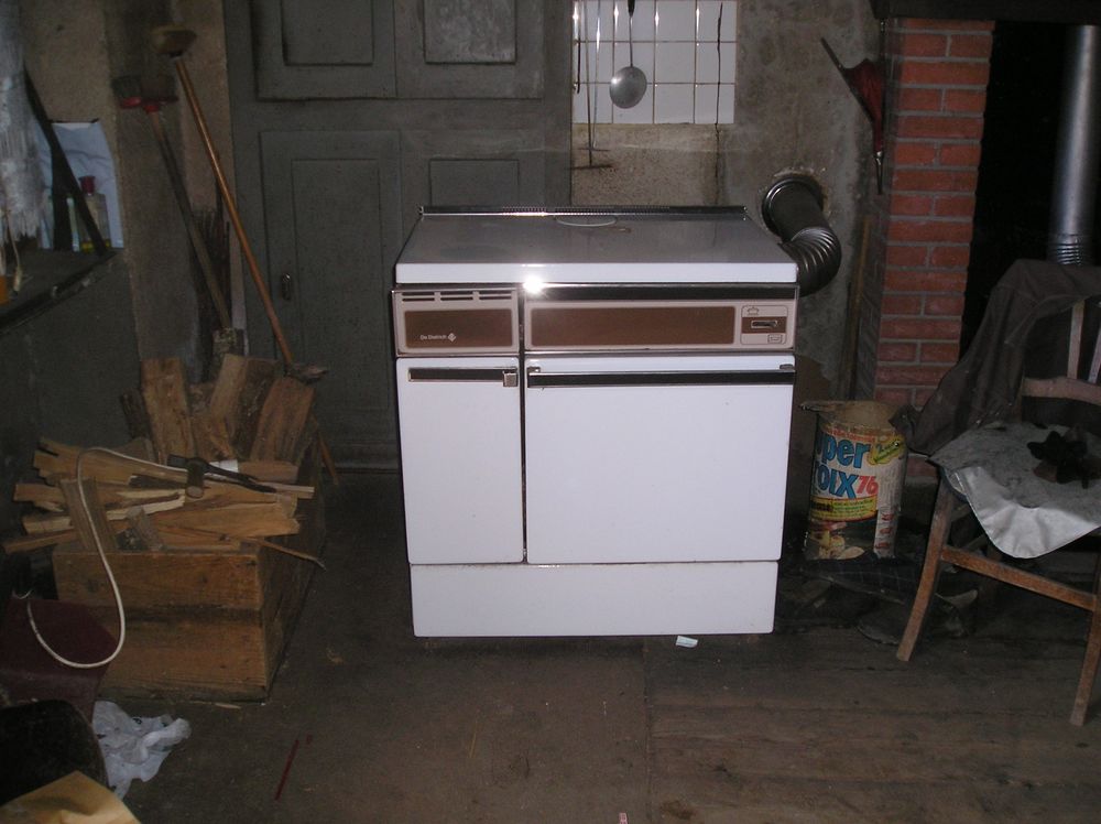 Cuisini�re Bois 450 Saint-Silvain-Montaigut (23)