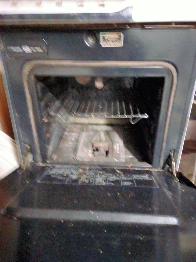 Cuisini�re � gaz Butane. 0 Saint-Julien-l�s-Metz (57)