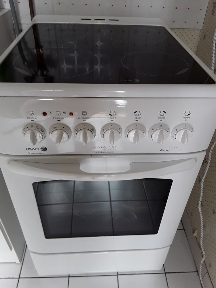 Cuisiniere �lectrique 180 Neauphlette (78)