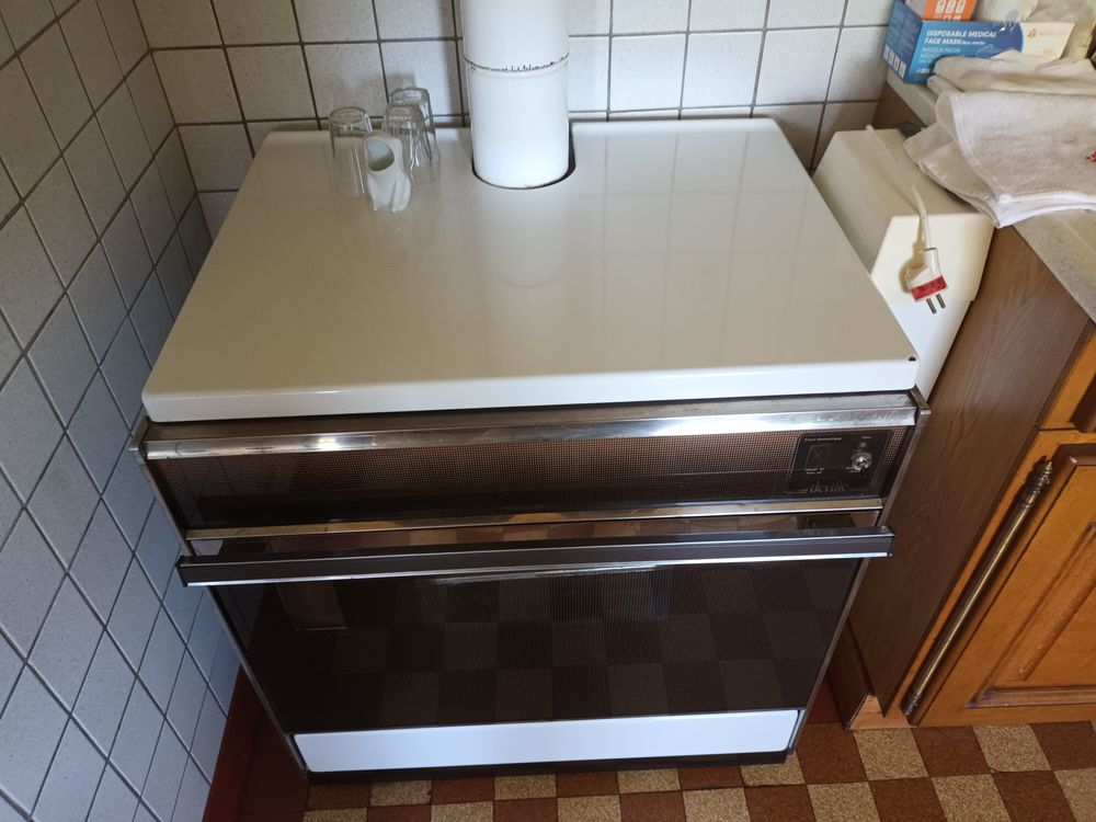cuisini�re fuel 300 Vic-le-Comte (63)