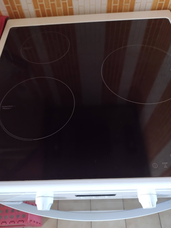 cuisini�re �  induction 0 B�taille (46)