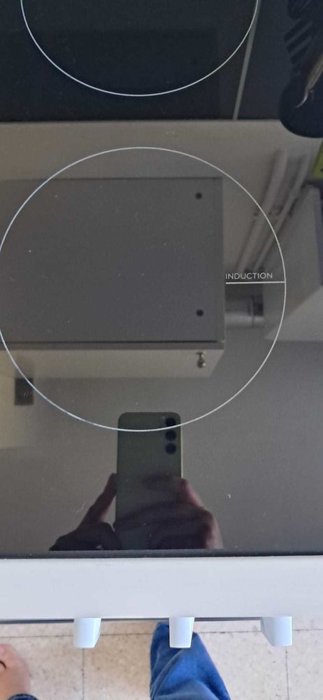 Cuisini�re induction 300 Toulon (83)