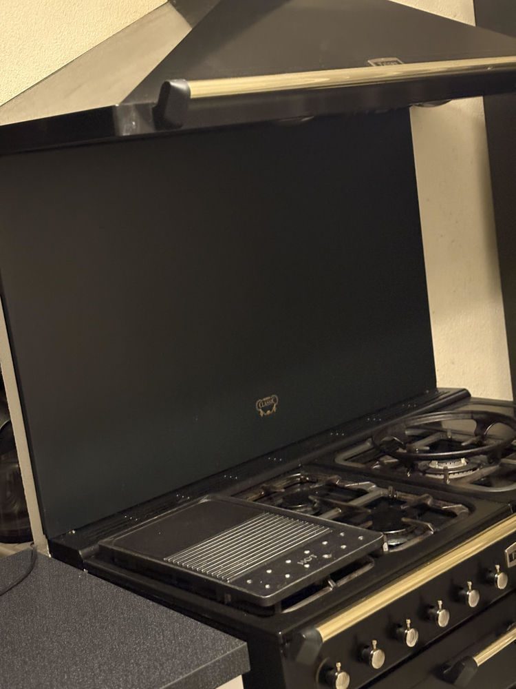 Cuisini�re  piano  Falcon Classic 110 noir mat cuivr�e. 2000 Valleiry (74)