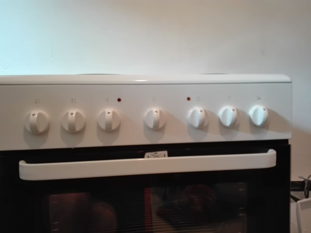 CUISINIERE TOUTE ELECTRIQUE AMICA 13/03/2021 260 Porcieu-Amblagnieu (38)