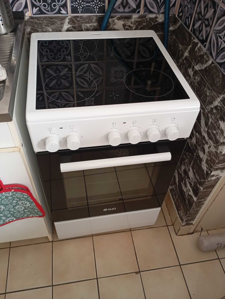 cuisini�re toute neuve 280 Clefs (49)