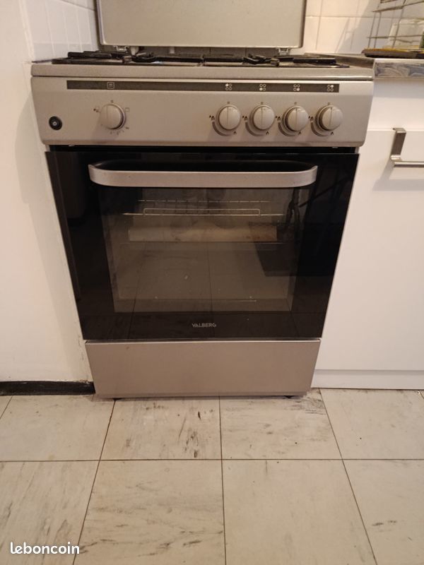 Cuisini�re � gaz Valberg 200 Neuilly-Saint-Front (02)