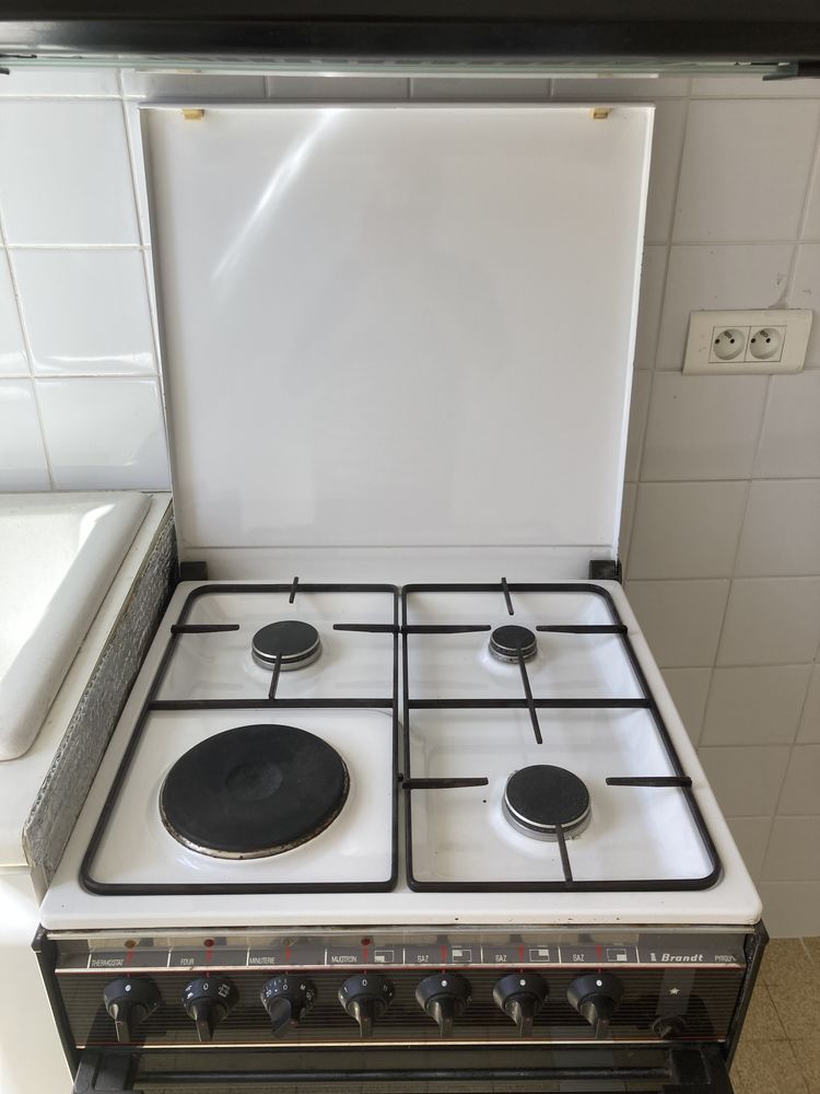 Cuisini�re � gaz de ville 40 Marseille 10 (13)