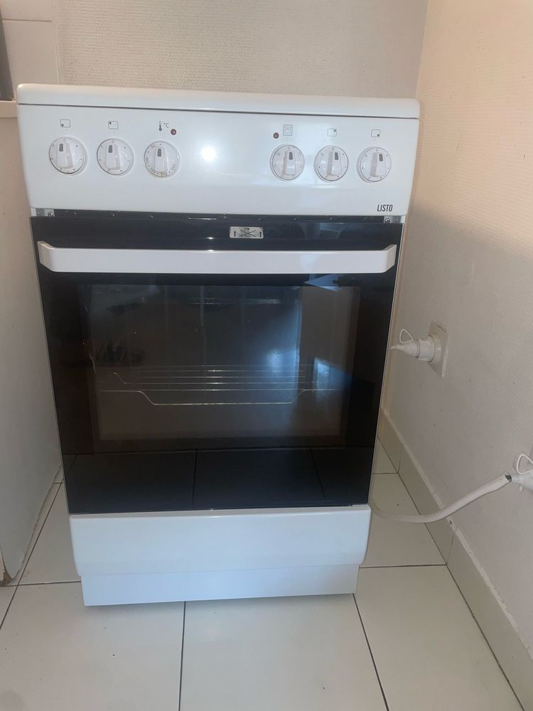 Cuisini�re vitroc�ramique Listo CV5060 L4b
0 Lyon 8 (69)