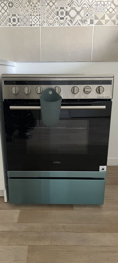 Cuisini�re 380 Meaux (77)