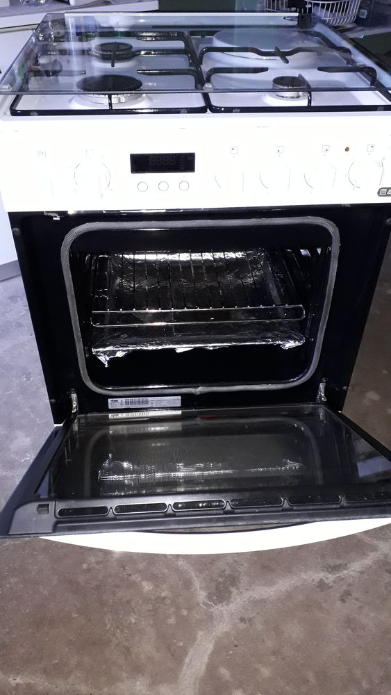 Cuisini�re 200 Saint-Andr�-de-B�g� (01)