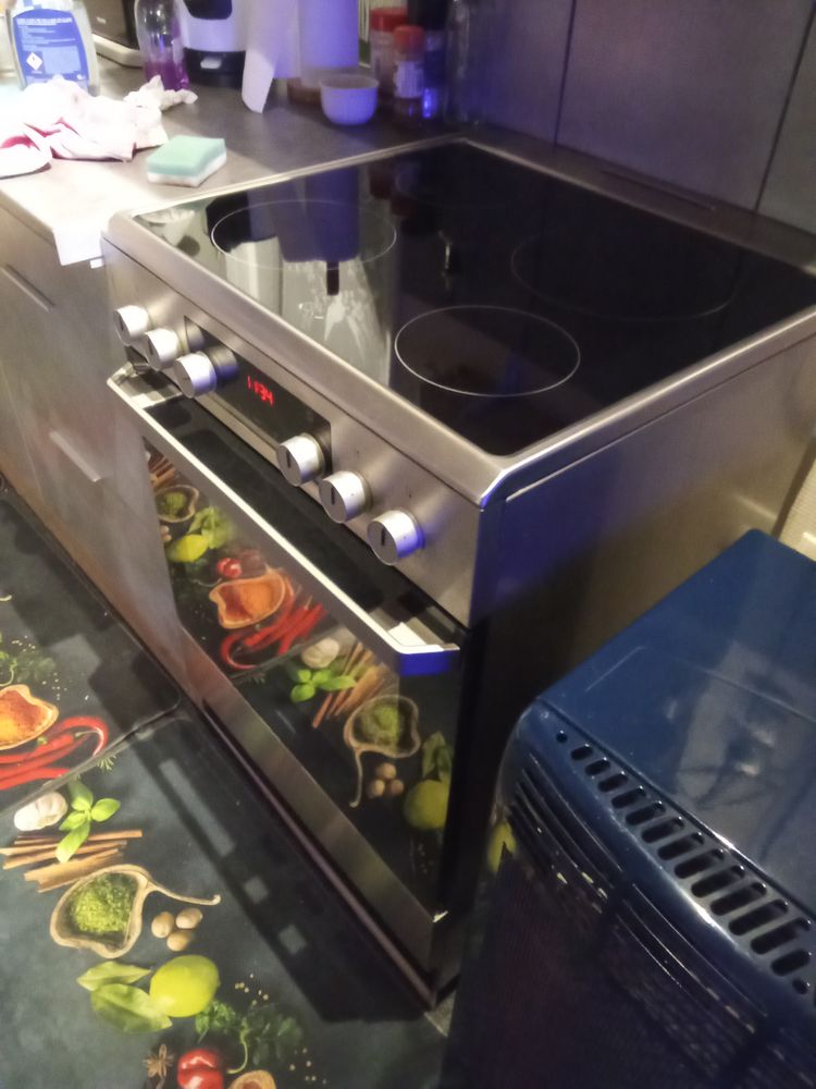 Cuisini�re 180 Maintenay (62)