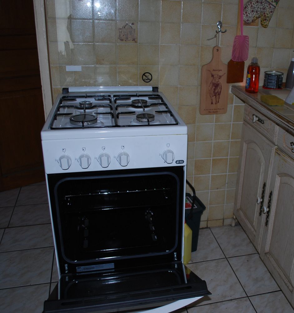 cuisini�re gaz 300 Langeac (43)