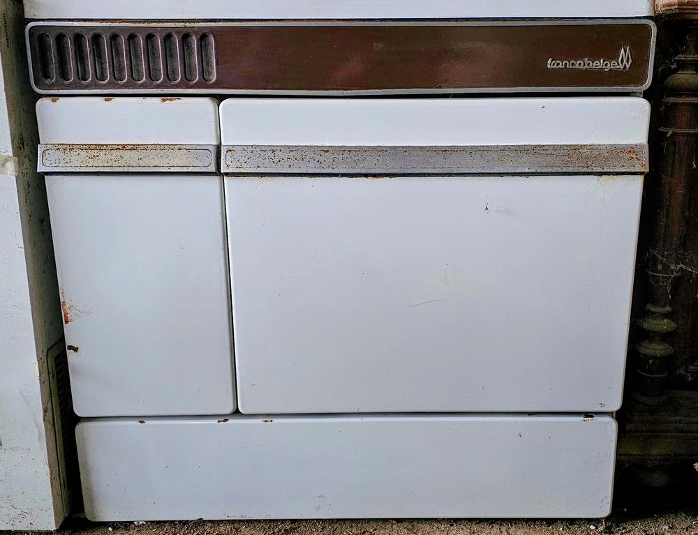 Cuisini�re 50 Saint-Martin-en-Bresse (71)