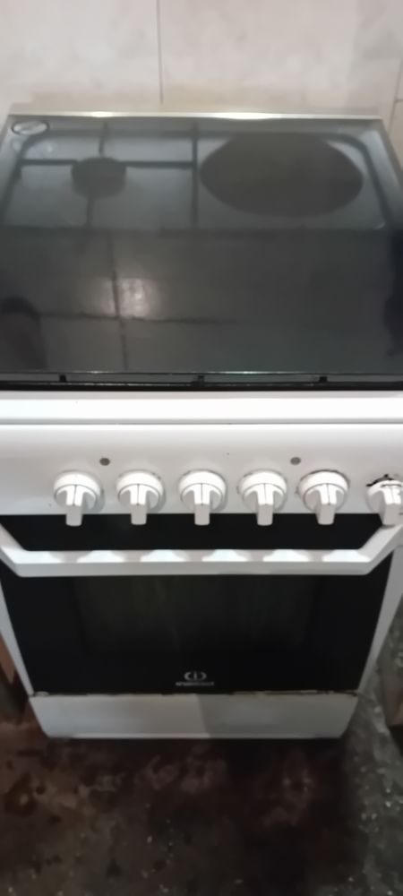 Cuisini�re 50 Saint-Paul-l�s-Dax (40)