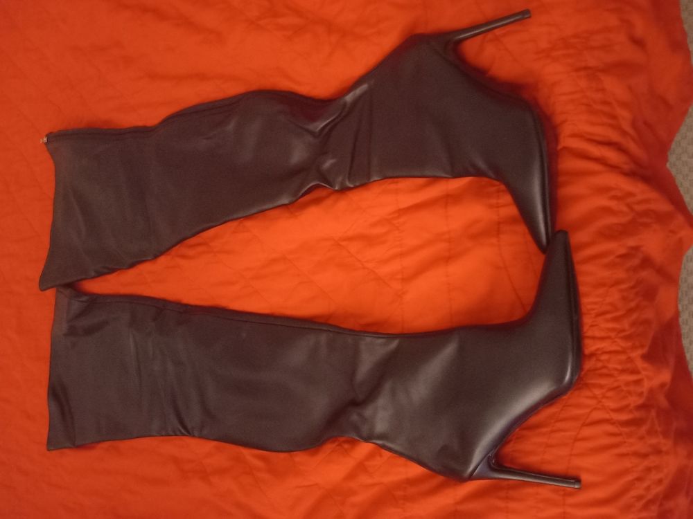 cuissardes noires femme hautes pointure 43 talon 12 50 Marseille 1 (13)