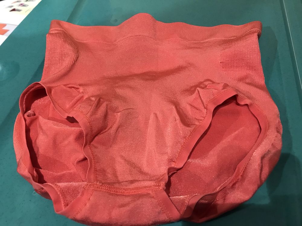 CULOTTE GAINANTE ET SCULPTANTE  Taille 38 7 Saint-Genis-Laval (69)