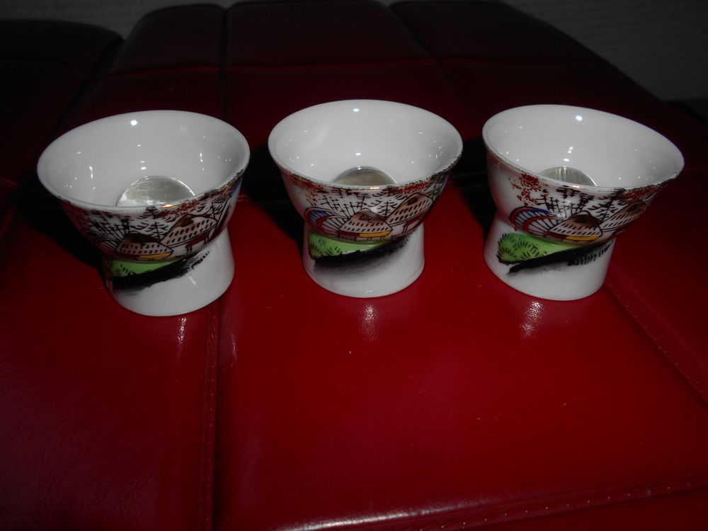 curieux  verre  fantaisie 0 Grospierres (07)