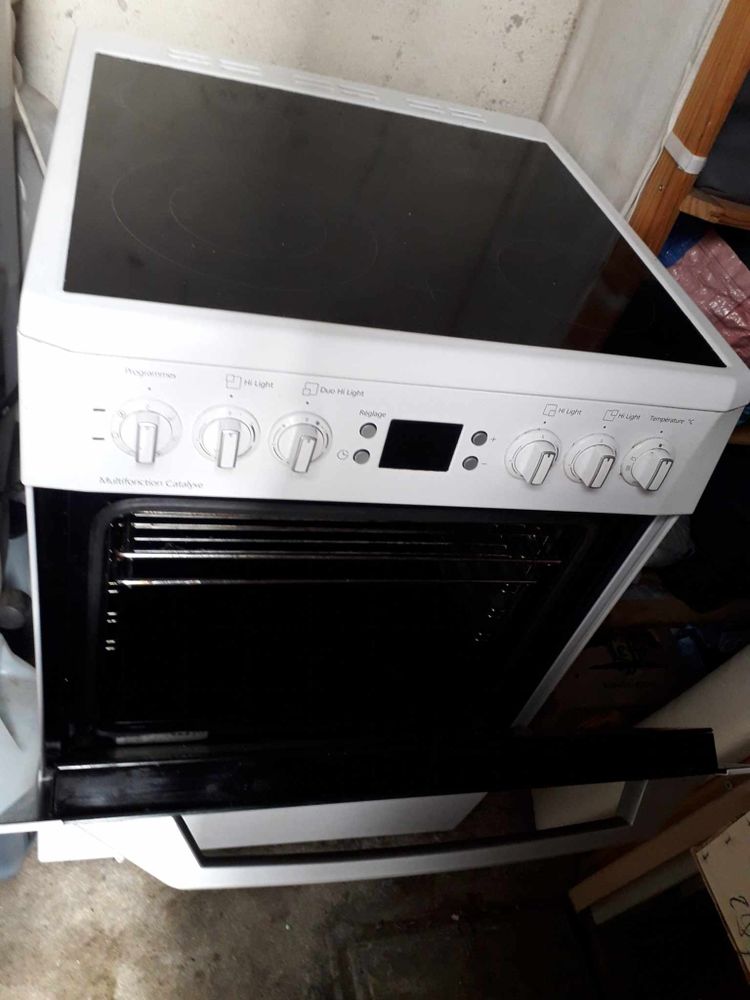 cusiniere electrique vitroc�ramique four catalyse 80 Toulouse (31)