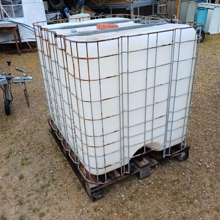 cuve � eau 1000 litres 100 Vendeuvre-du-Poitou (86)