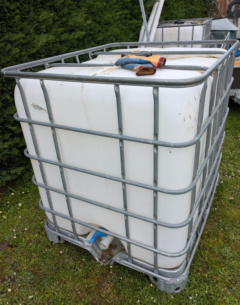 Cuve 1000 litres 80 Pomport (24)