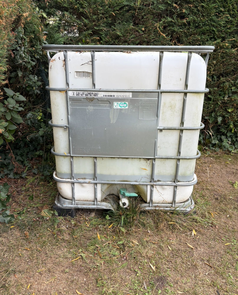 cuve a eau 1000L 50 Saint-Jans-Cappel (59)