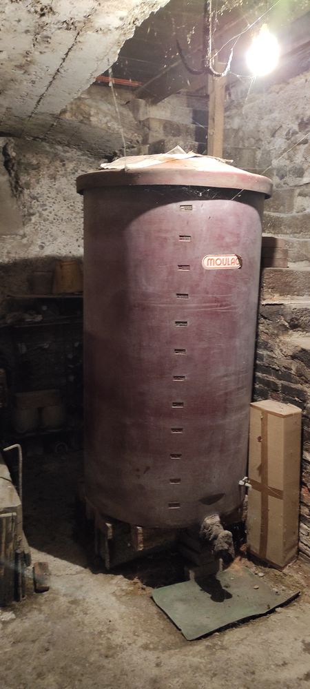 cuve � vin 2000l 170 Les Martres-de-Veyre (63)