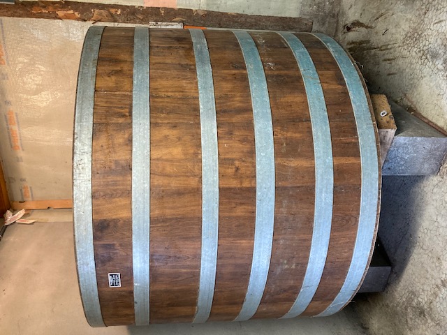 Cuve de fermentation pour raisin 4675 Bossey (74)