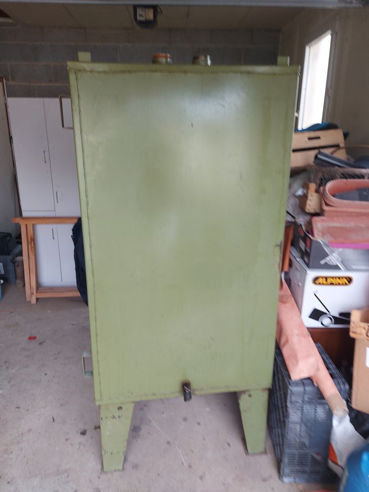 cuve a fioul 1200 l vraiment tr�s bon �tat 150 Ern�e (53)