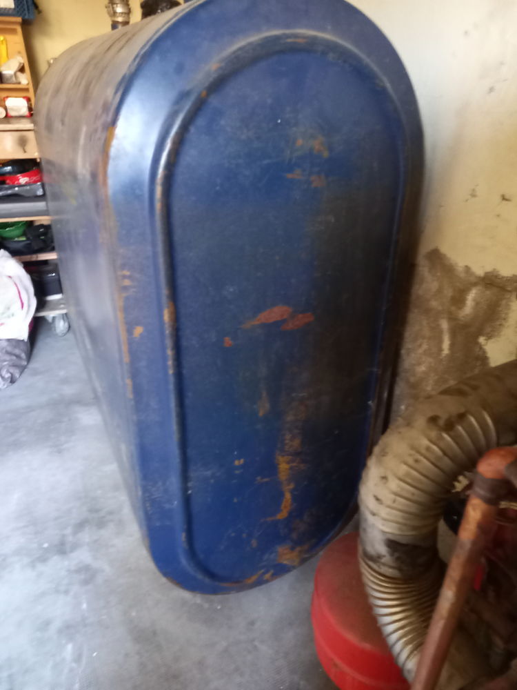 cuve a fioul vide 1000 litres 0 Saint-Hilaire-de-Clisson (44)