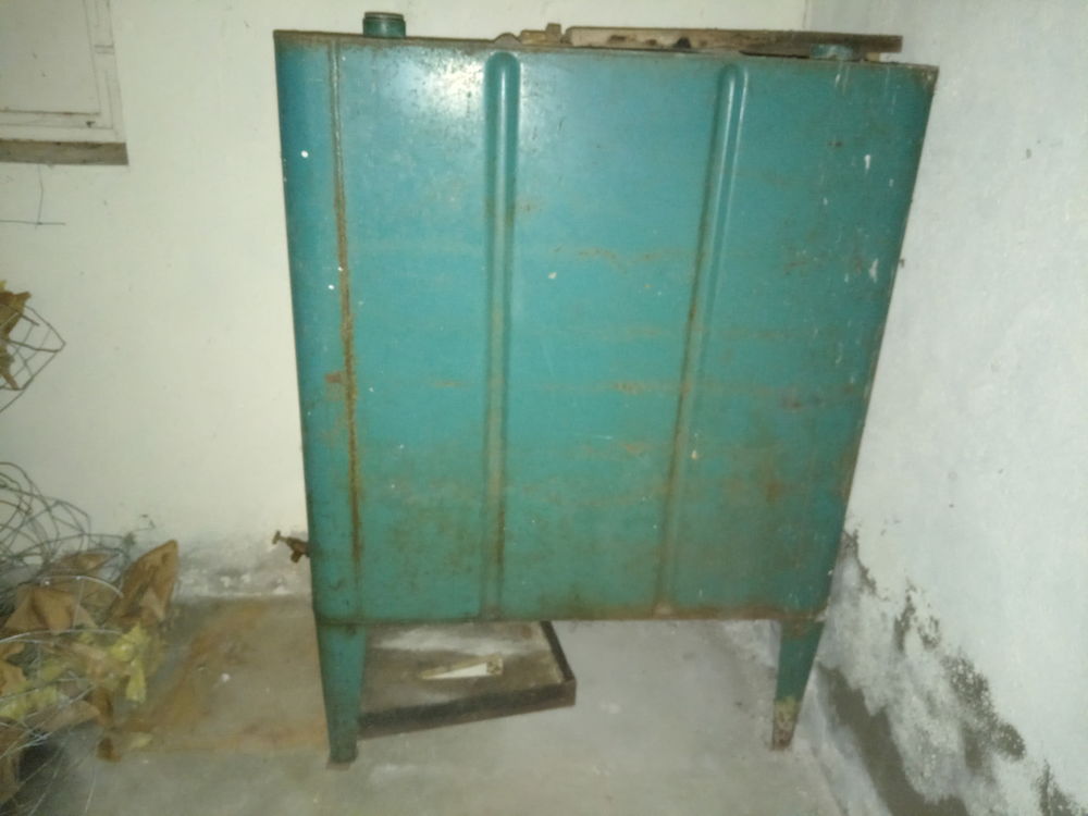 CUVE FUEL 600L 300 Vouh� (79)