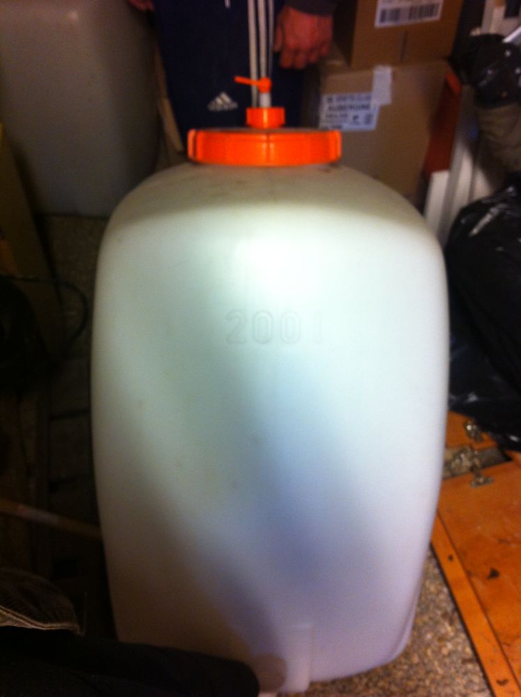 cuve 200 litres 50 �pernay (51)