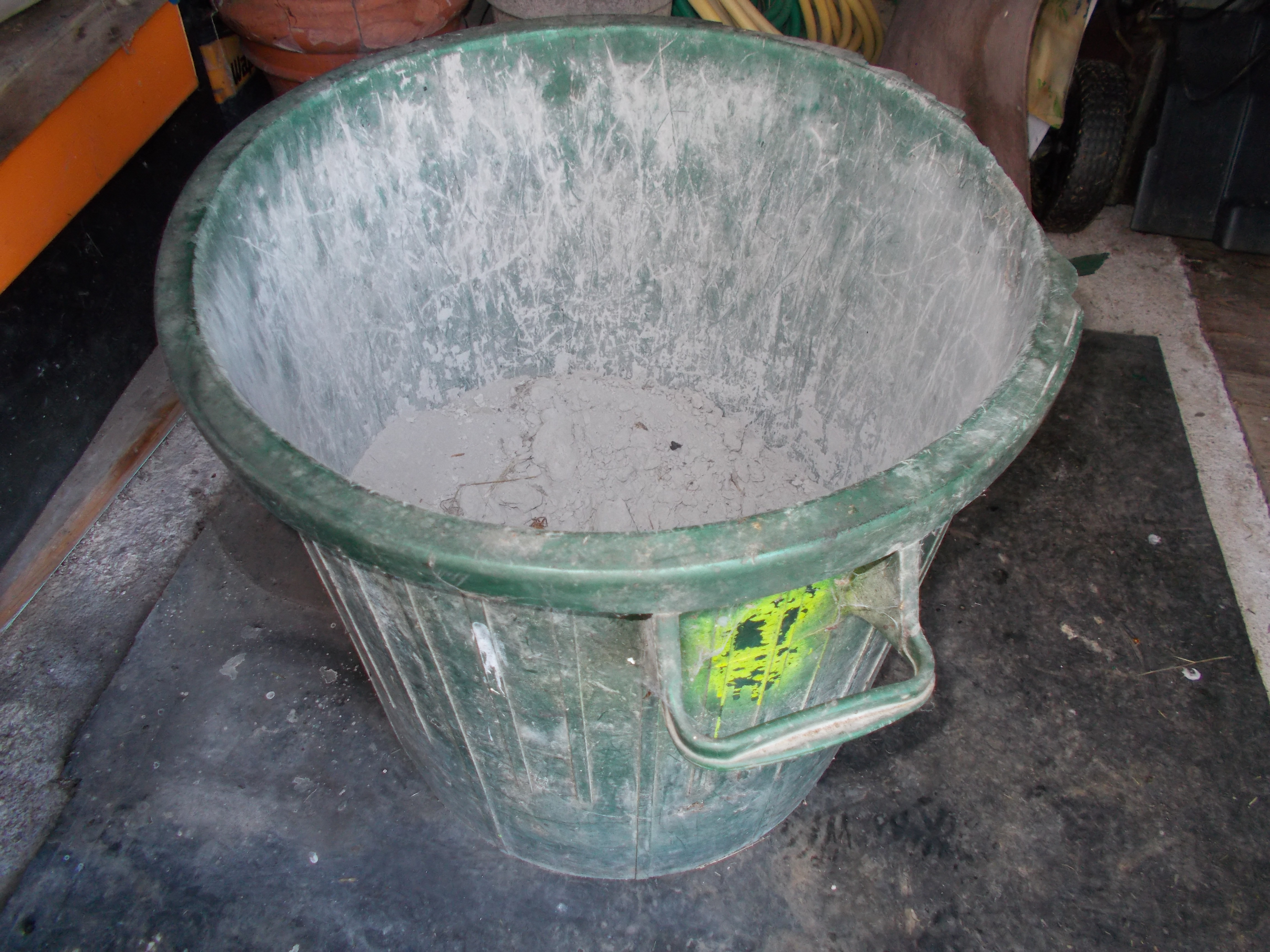 
cuve pour maconnerie 0 Dun (09)